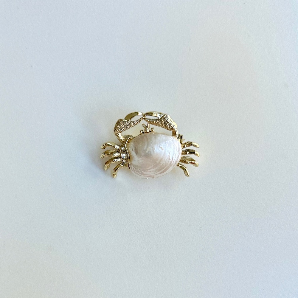 Gold Tone Snow Crab Brooch